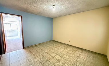 PROPIEDAD EN VENTA COMO TERRENO, ZONA CALZ. GONZÁLEZ GALLO, GUADALAJARA