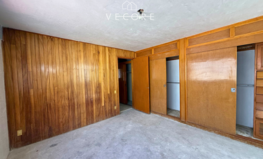 PROPIEDAD EN VENTA COMO TERRENO, ZONA CALZ. GONZÁLEZ GALLO, GUADALAJARA