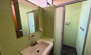 PROPIEDAD EN VENTA COMO TERRENO, ZONA CALZ. GONZÁLEZ GALLO, GUADALAJARA