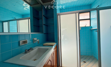 PROPIEDAD EN VENTA COMO TERRENO, ZONA CALZ. GONZÁLEZ GALLO, GUADALAJARA