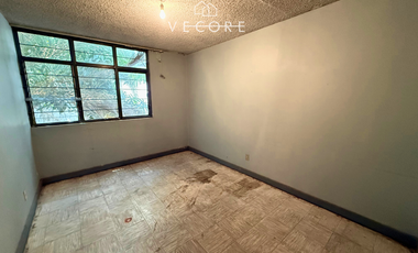 PROPIEDAD EN VENTA COMO TERRENO, ZONA CALZ. GONZÁLEZ GALLO, GUADALAJARA