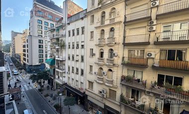 En Pleno Centro Depto. 2 Amb. al Frente