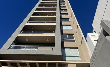 Alquiler. Departamento.2 ambientes.Balcon.Amenities.Lanus.Lanusita.