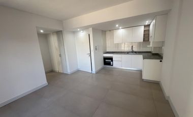 Alquiler. Departamento.2 ambientes.Balcon.Amenities.Lanus.Lanusita.