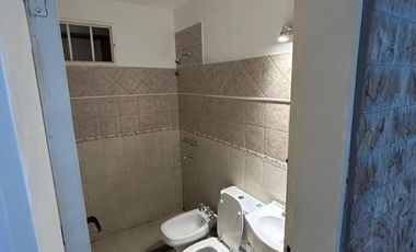Casa en alquiler tres dormitorios, Natania, Prox Valle escondido