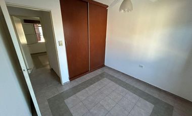 Casa en alquiler tres dormitorios, Natania, Prox Valle escondido