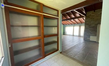 Casa en  ALQUILER, Villa Allende, calle Cuba
