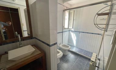 Casa en  ALQUILER, Villa Allende, calle Cuba