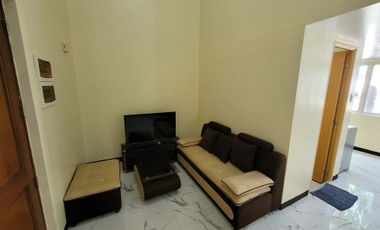 Conveniently located 2 bedroom condominium
