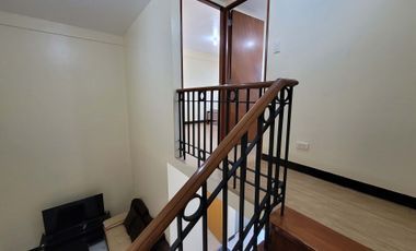 Conveniently located 2 bedroom condominium