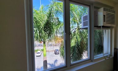 Conveniently located 2 bedroom condominium
