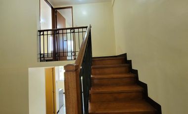 Conveniently located 2 bedroom condominium