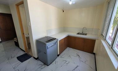 Conveniently located 2 bedroom condominium