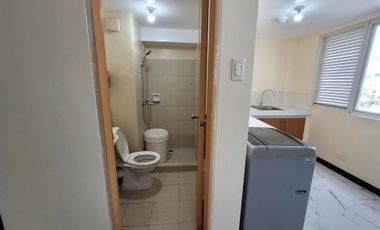 Conveniently located 2 bedroom condominium