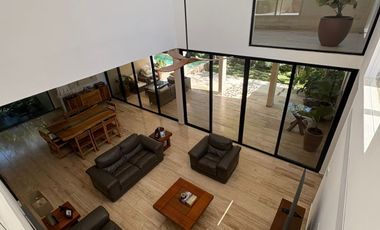 Casa en renta sin muebles en el Yucatán Country Club