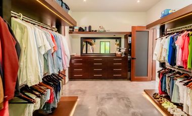 Casa en venta con paneles solares en Montes de Ame