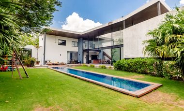 Casa en venta con paneles solares en Montes de Ame
