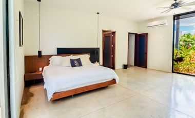 Casa en venta con paneles solares en Montes de Ame