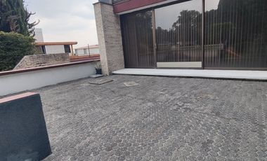 EXCELENTE CASA A LA VENTA EN BOSQUES DE LAS LOMAS (V)