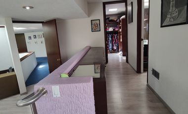 EXCELENTE CASA A LA VENTA EN BOSQUES DE LAS LOMAS (V)