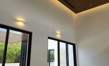 Casa en venta con páneles solares en el Yucatán Country Club