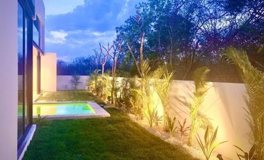 Casa en venta con páneles solares en el Yucatán Country Club