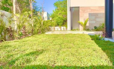 Casa en venta con páneles solares en el Yucatán Country Club