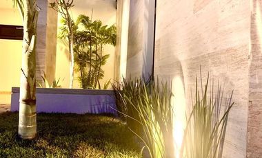 Casa en venta con páneles solares en el Yucatán Country Club