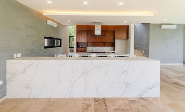 Casa en venta en el Yucatán Country Club