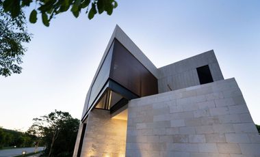 Casa en venta en el Yucatán Country Club