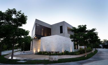Casa en venta en el Yucatán Country Club