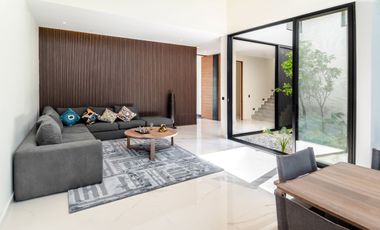 Casa en venta con paneles solares en el Yucatán Country Club
