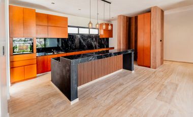 Casa en venta en Privada Kutz en el Yucatán Country Club