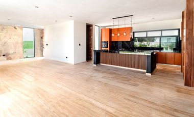 Casa en venta en Privada Kutz en el Yucatán Country Club