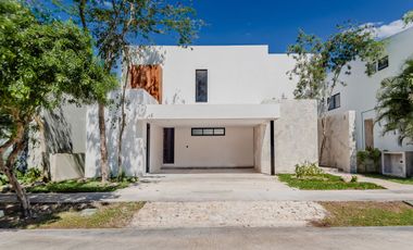 Casa en venta en Privada Kutz en el Yucatán Country Club
