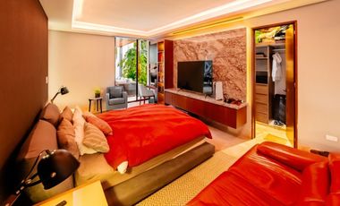 Casa en venta frente a un lago en  campo de golf