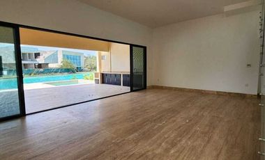 Preventa de casa frente al lago Kanha en en Yucatán Country Club