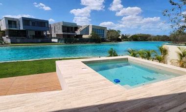 Preventa de casa frente al lago Kanha en en Yucatán Country Club
