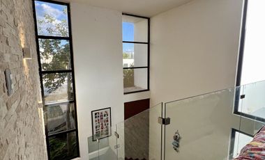 Casa en Venta en YaaxBeh Conkal – Privada con Alberca y Amenidades
