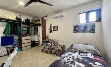 Casa en Venta en YaaxBeh Conkal – Privada con Alberca y Amenidades