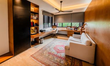 Casa en venta frente al lago con paneles solares