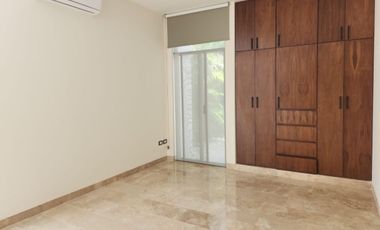 Casa en venta o renta en el Yucatan Country Club