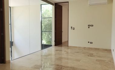 Casa en venta o renta en el Yucatan Country Club