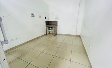 Ceibos, Local Comercial en Renta, 282m2, 8 Ambientes