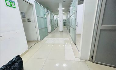 Ceibos, Local Comercial en Renta, 282m2, 8 Ambientes