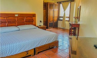 CASA VALLESANA EN RENTA EN VALLE DE BRAVO