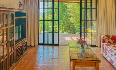 CASA VALLESANA EN RENTA EN VALLE DE BRAVO