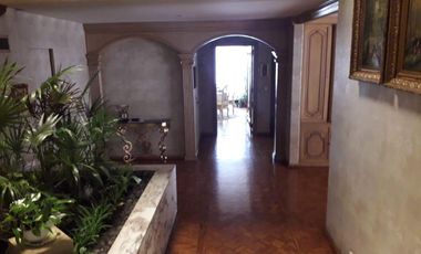 Casa  en venta con Jardín  Bosque de las Lomas