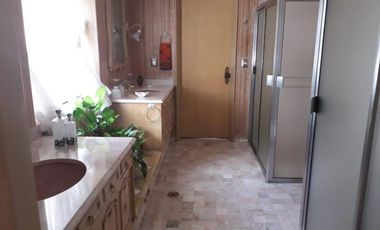 Casa  en venta con Jardín  Bosque de las Lomas
