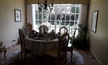 Casa  en venta con Jardín  Bosque de las Lomas